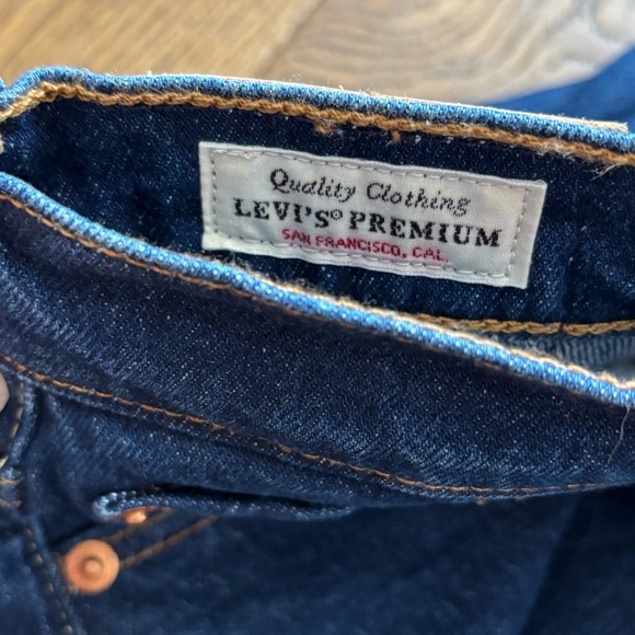 Levi’s Premium 501 High-Rise skinny jeans - Picture 7 of 15